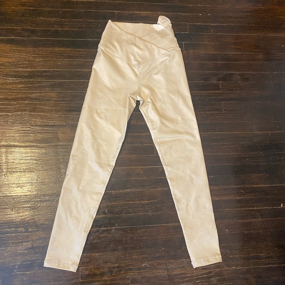 ✨NWT✨ Aerie Shine Crossover Leggings